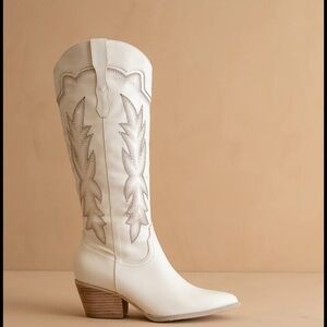 OASIS SOCIETY Ainsley Boots